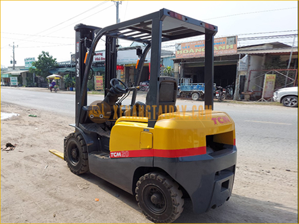 Xe nâng dầu TCM FD20T3