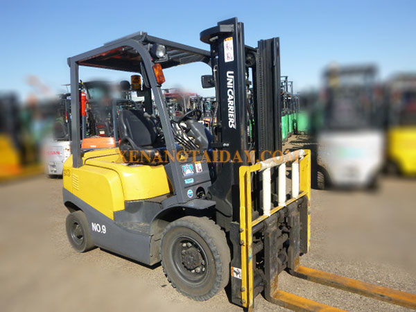Xe nâng dầu TCM FD20T3Z