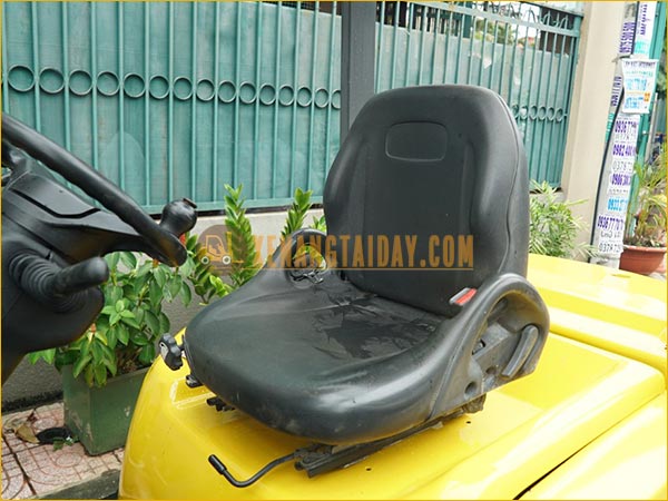 Xe nâng dầu TCM FD25T3
