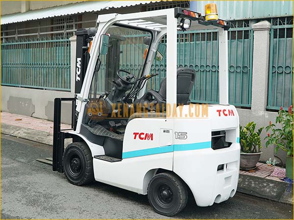 Xe nâng dầu TCM FHD15T3Z