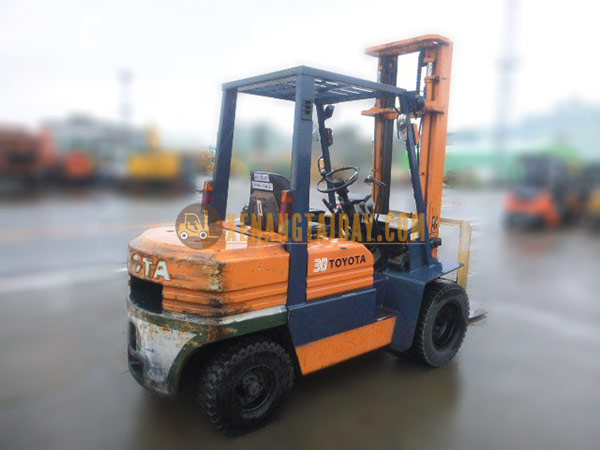 Xe nâng dầu TOYOTA 5FD30