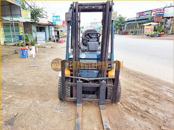 Xe nâng dầu TOYOTA 7FD15
