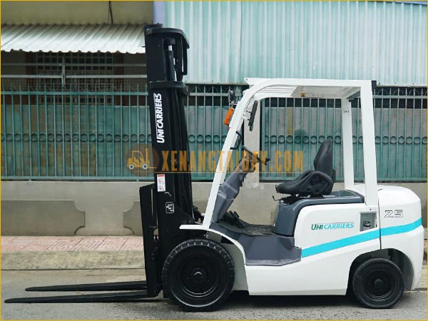 Xe nâng dầu UNICARRIERS FD25T4