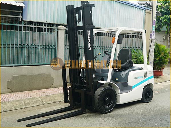 Xe nâng dầu UNICARRIERS FD25T4