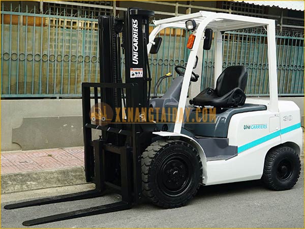 Xe nâng dầu UNICARRIERS FD30T4