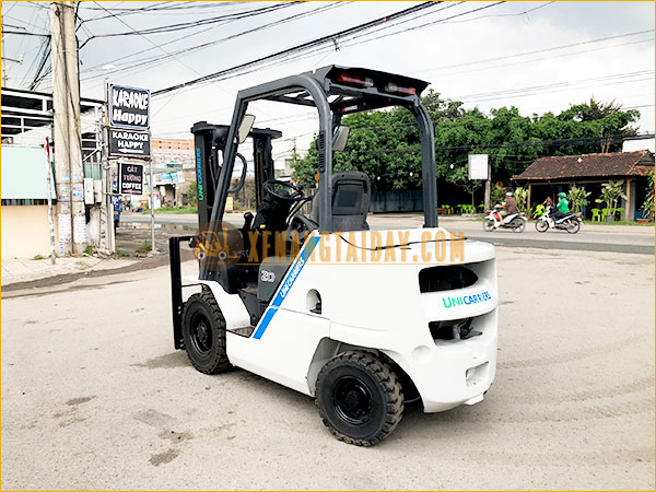 Xe Nâng Dầu UNICARRIERS FHD20T5