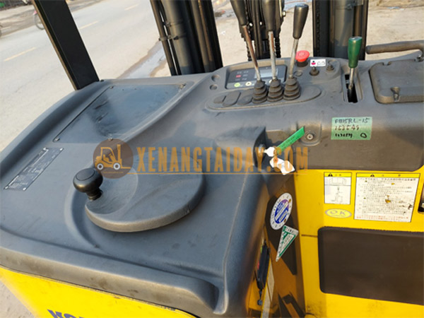 Xe nâng điện đứng lái Komatsu FB15RL-15