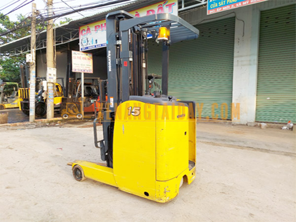 Xe nâng điện đứng lái Komatsu FB15RL-15