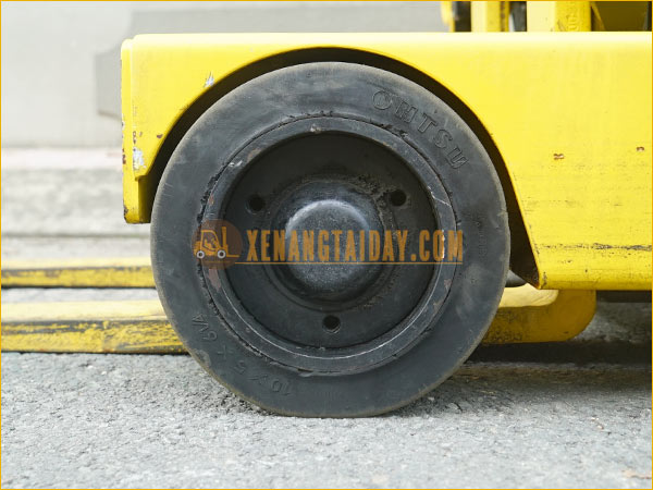 Xe nâng điện đứng lái KOMATSU FB09RS-15