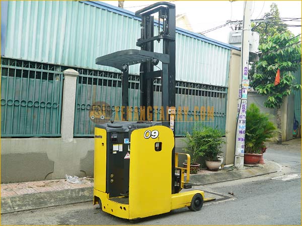 Xe nâng điện đứng lái KOMATSU FB09RS-15