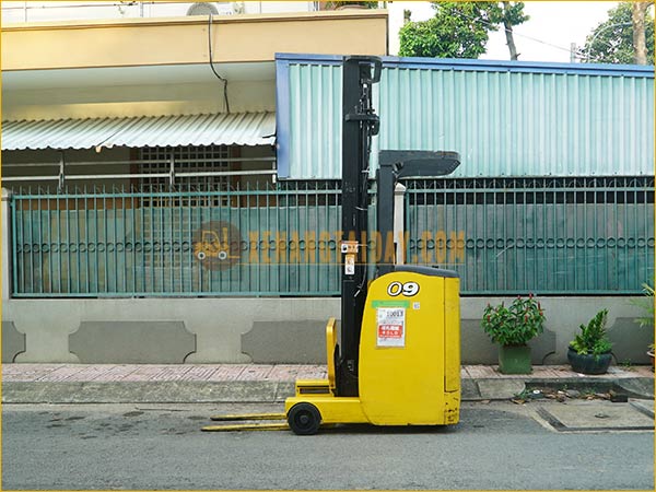 Xe nâng điện đứng lái KOMATSU FB09RS-15
