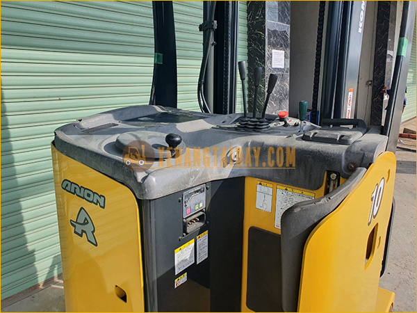 Xe nâng điện đứng lái Komatsu FB10RL-14