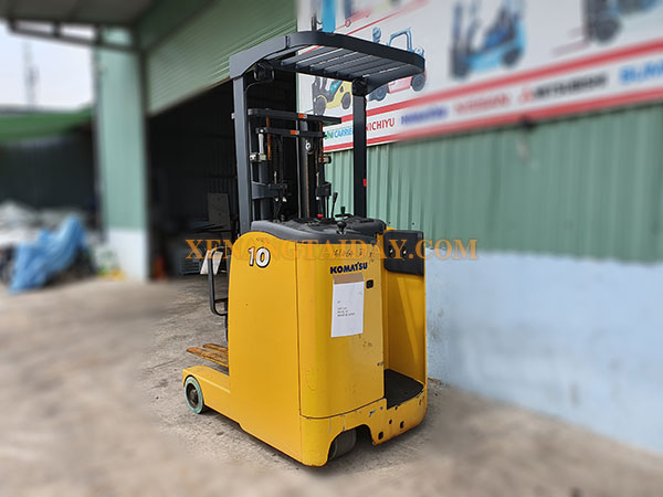 Xe nâng điện đứng lái Komatsu FB10RS-15