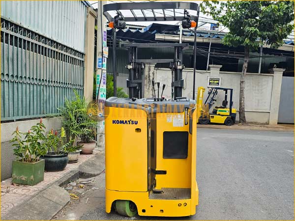 Xe nâng điện đứng lái KOMATSU FB10RW-15
