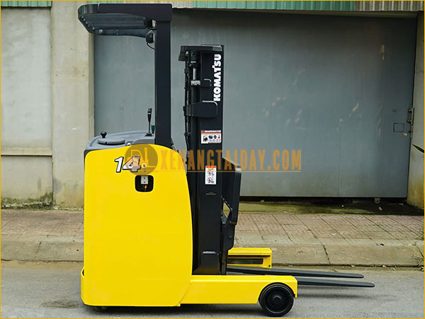 Xe nâng điện đứng lái KOMATSU FB14RL-15