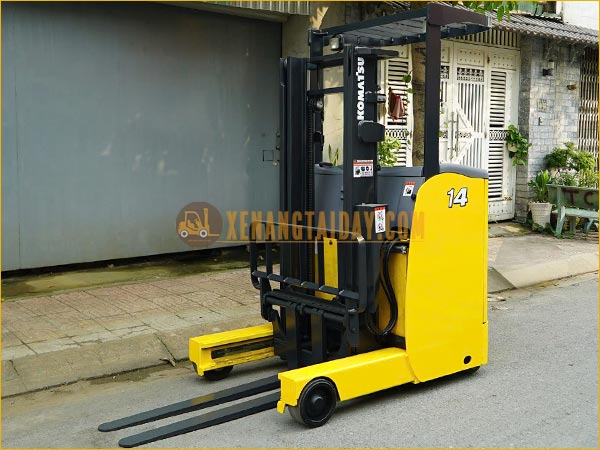 Xe nâng điện đứng lái KOMATSU FB14RL-15