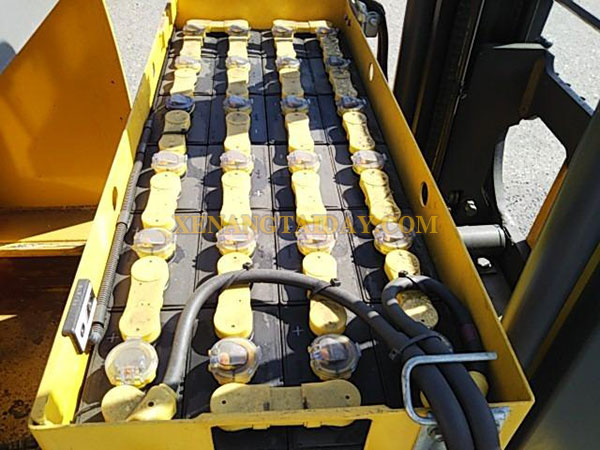 Xe nâng điện đứng lái Komatsu FB15RL-14