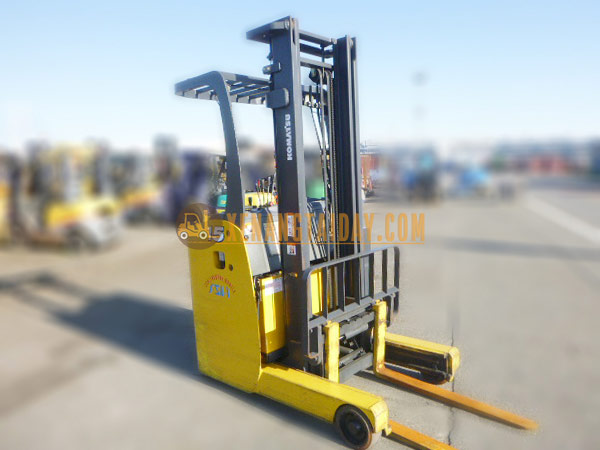 Xe nâng điện đứng lái Komatsu FB15RL-14
