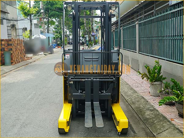 Xe nâng điện đứng lái KOMATSU FB15RL-14