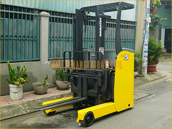 Xe nâng điện đứng lái KOMATSU FB15RL-14