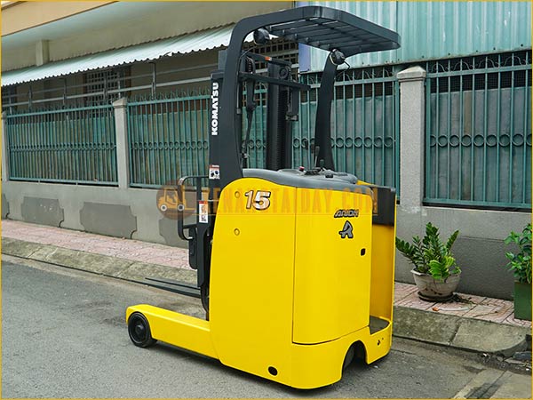 Xe nâng điện đứng lái KOMATSU FB15RL-14