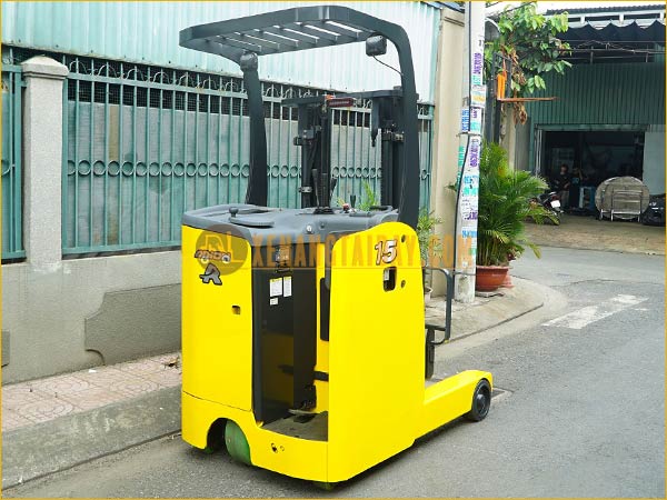 Xe nâng điện đứng lái KOMATSU FB15RL-14