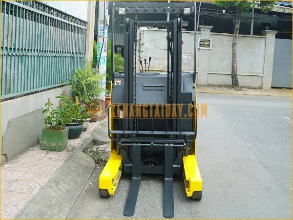 Xe nâng điện đứng lái KOMATSU FB15RL-14