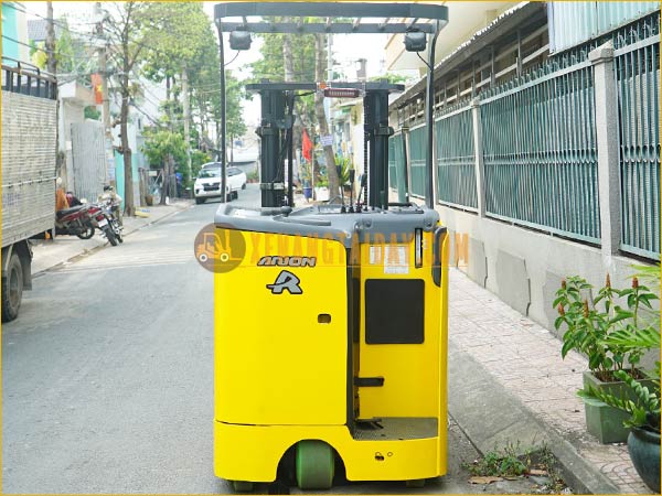 Xe nâng điện đứng lái KOMATSU FB15RL-14