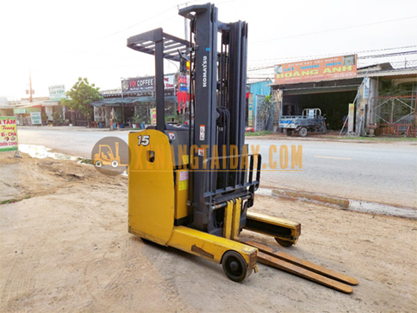 Xe nâng điện đứng lái Komatsu FB15RL-15