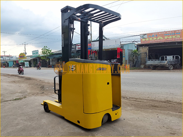 Xe nâng điện đứng lái KOMATSU FB15RL-15