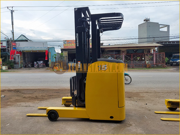 Xe nâng điện đứng lái KOMATSU FB15RL-15