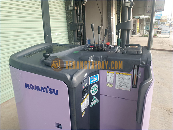 Xe nâng điện đứng lái Komatsu FB15RL-15