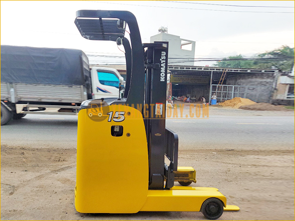 Xe nâng điện đứng lái Komatsu FB15RL-14