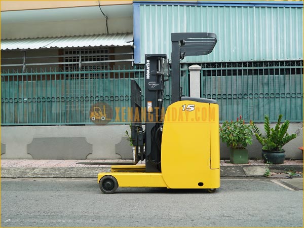 Xe nâng điện đứng lái KOMATSU FB15RL-15