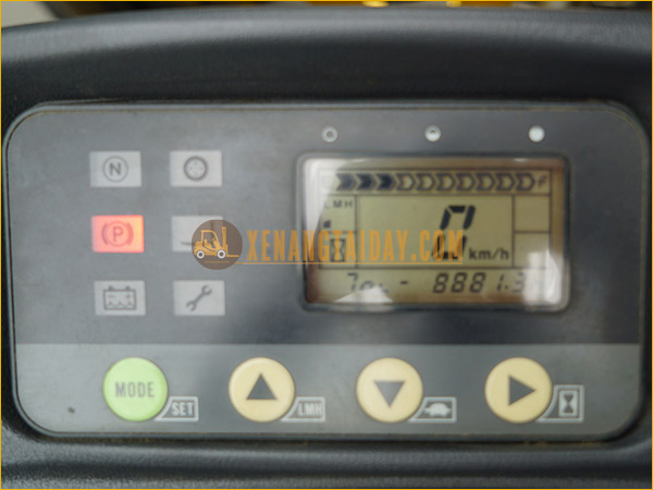 Xe nâng điện đứng lái KOMATSU FB15RL-15