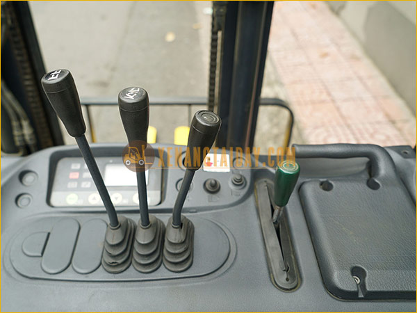 Xe nâng điện đứng lái KOMATSU FB15RL-15