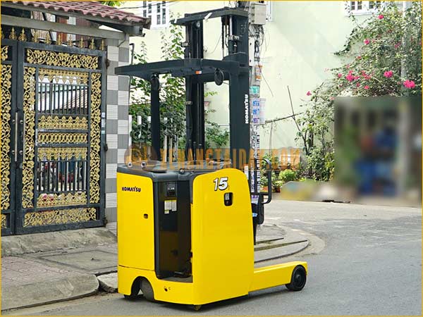 Xe nâng điện đứng lái KOMATSU FB15RL-15