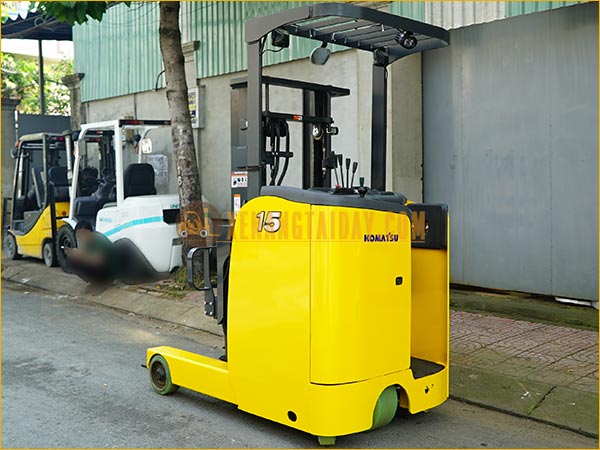 Xe nâng điện đứng lái KOMATSU FB15RL-15