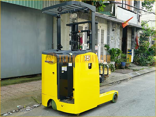 Xe nâng điện đứng lái KOMATSU FB15RL-15