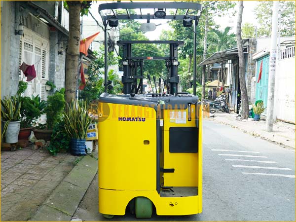 Xe nâng điện đứng lái KOMATSU FB15RL-15