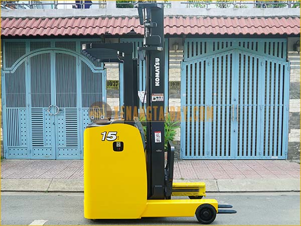 Xe nâng điện đứng lái KOMATSU FB15RL-15