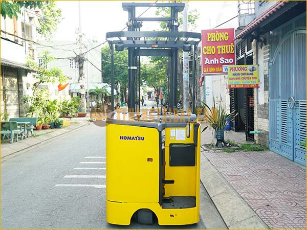 Xe nâng điện đứng lái KOMATSU FB15RL-15