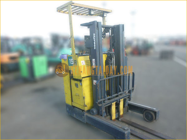 Xe nâng điện đứng lái Komatsu FB15RS-10