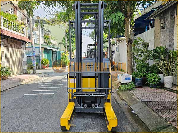 Xe nâng điện đứng lái KOMATSU FB15RS-15