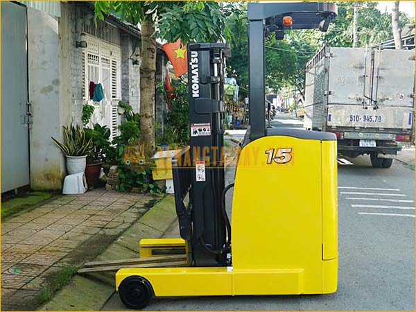 Xe nâng điện đứng lái KOMATSU FB15RW-15