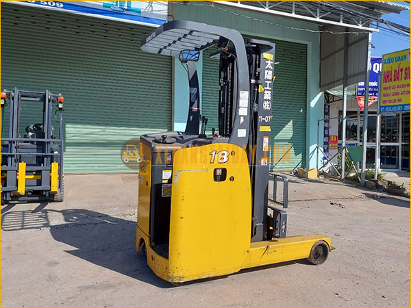 Xe nâng điện đứng lái Komatsu FB18RL-14