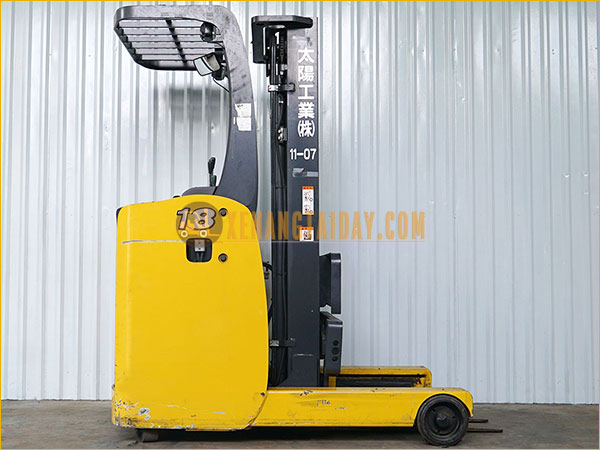 Xe nâng điện đứng lái KOMATSU FB18RL-14