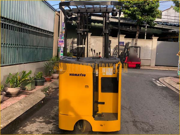 Xe nâng điện đứng lái KOMATSU FB18RL-15