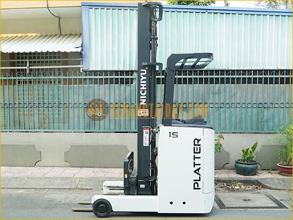 Xe nâng điện đứng lái NICHIYU FBRM15-80B-470SF gắn bình điện axít chì 48V - 290Ah VFP4