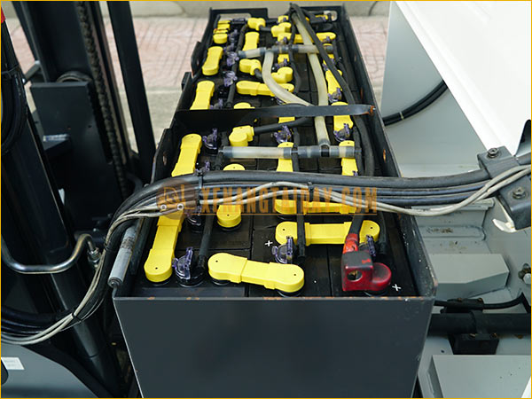 Xe nâng điện đứng lái NICHIYU FBRM25-H80B-470